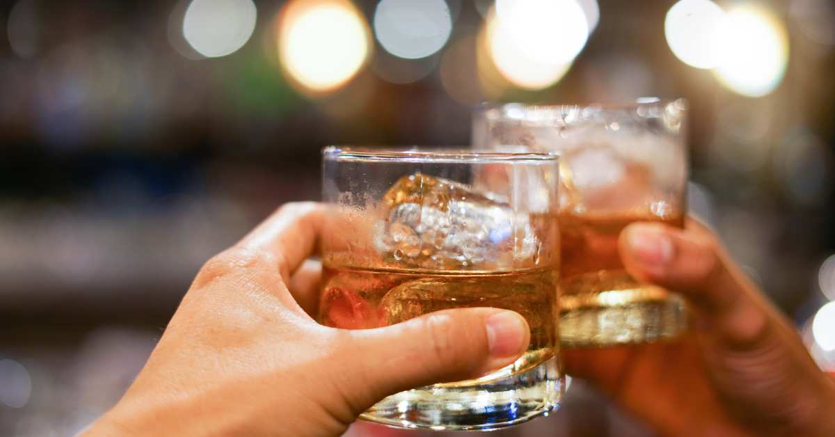 The Impact of Alcohol on Physical and Mental Health: Understanding the Risks and Benefits